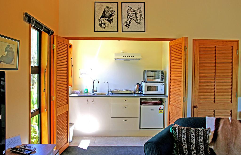 Twin Waters Lodge Collingwood Bagian luar foto