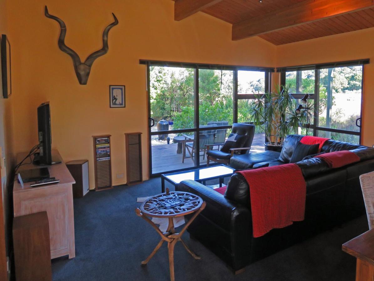 Twin Waters Lodge Collingwood Bagian luar foto